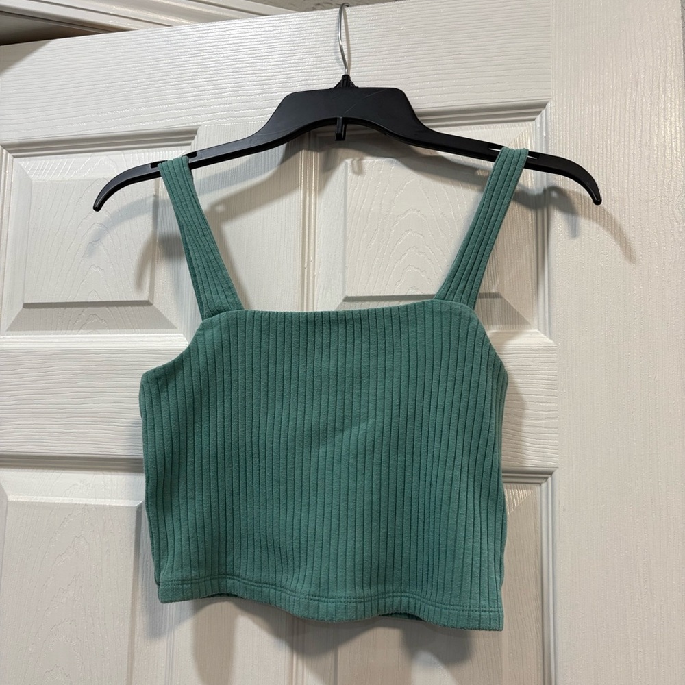 American Eagle Outfitters Green Ribbed Crop Top